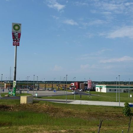 Motel Stare Brynki przy stacji BP Trójka Chlebowo Exterior foto