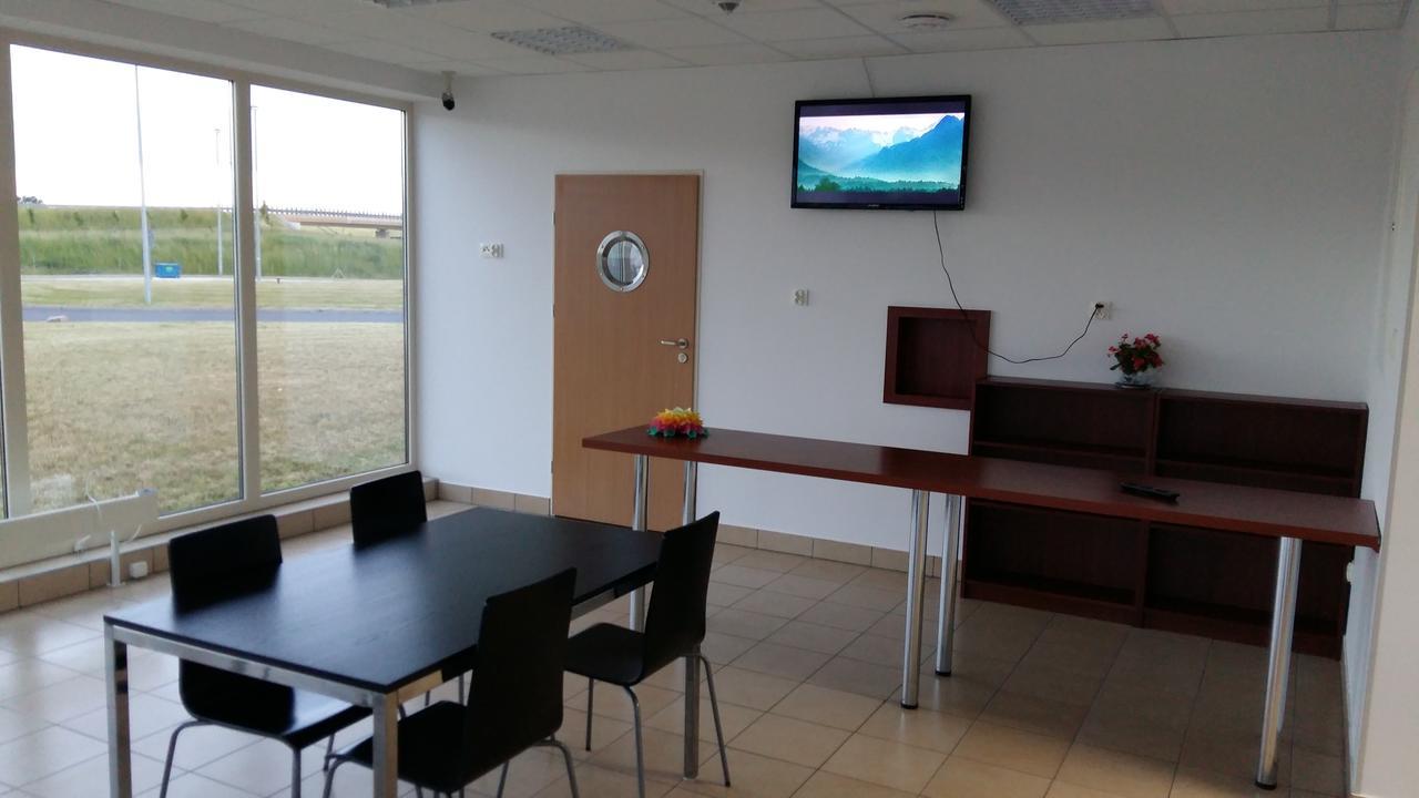 Motel Stare Brynki przy stacji BP Trójka Chlebowo Exterior foto